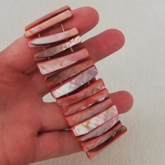 Pink Abolone Sea Shell Stretch 1.25" Wide Bracelet - Picture 4 of 4